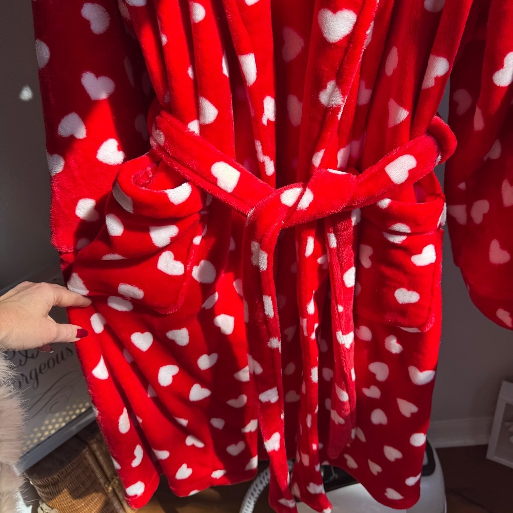 Kate Spade Fleece Heart Robe Red Long Sleeve Belted Bathrobe Sz XS - Picture 4 of 8